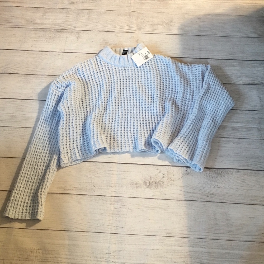Forever 21 cropped sweater NWT